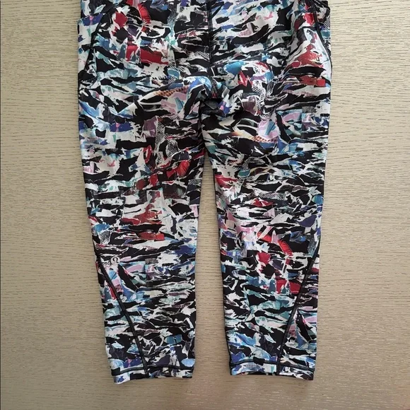 lululemon athletica Leggings - Picture 5 of 7